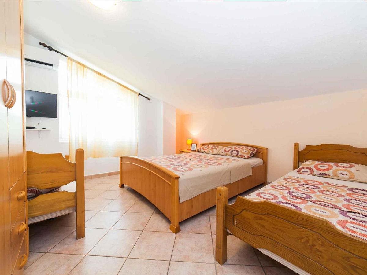 Maki Apartments - Plavi Horizonti Beach Тиват Екстериор снимка