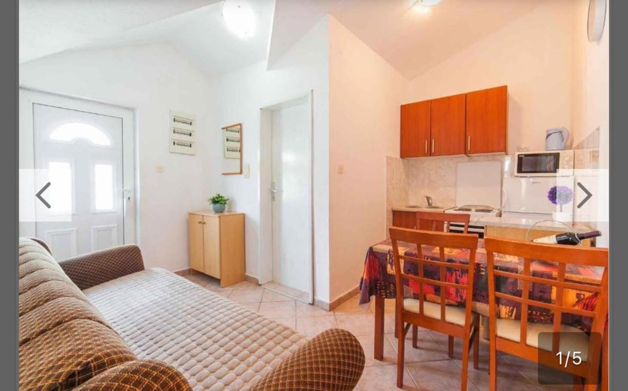 Maki Apartments - Plavi Horizonti Beach Тиват Екстериор снимка