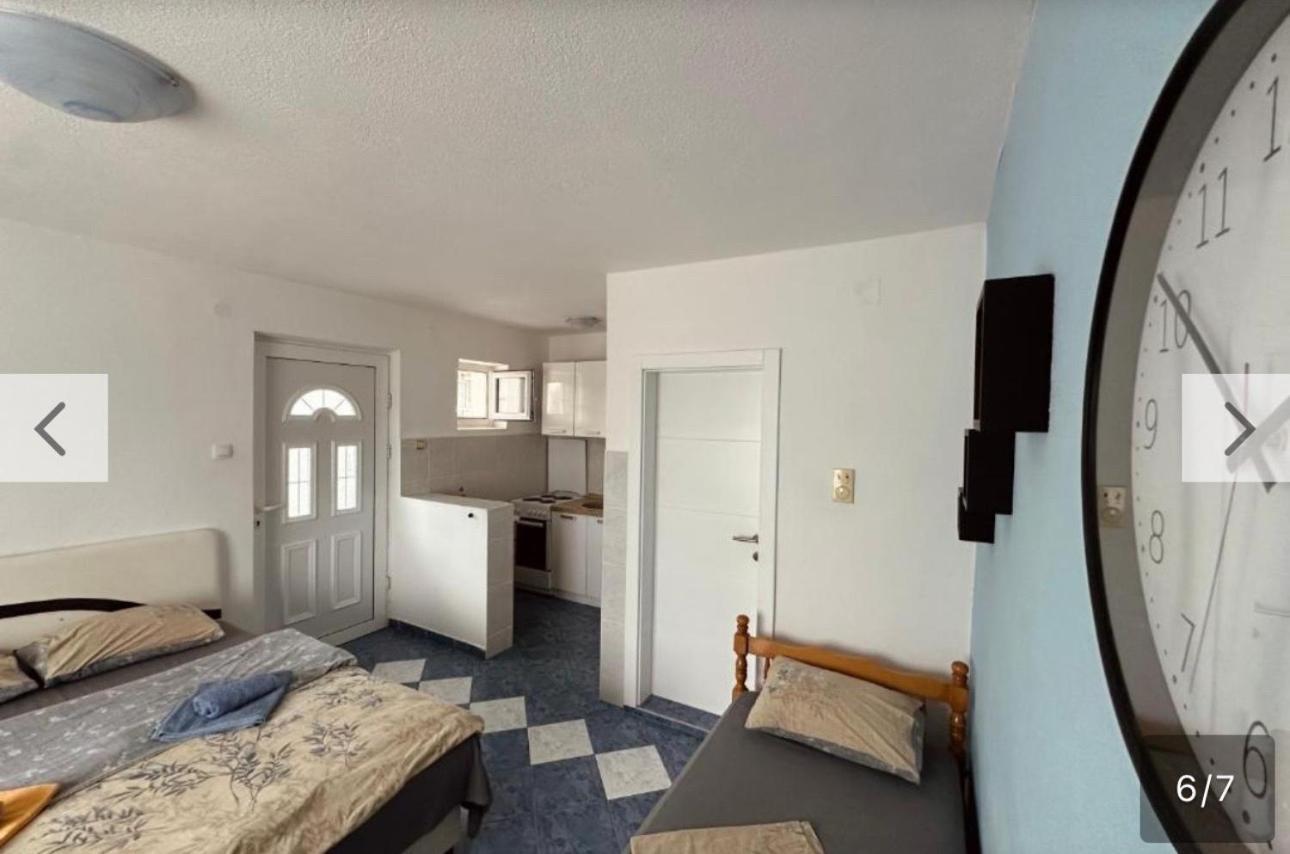 Maki Apartments - Plavi Horizonti Beach Тиват Екстериор снимка