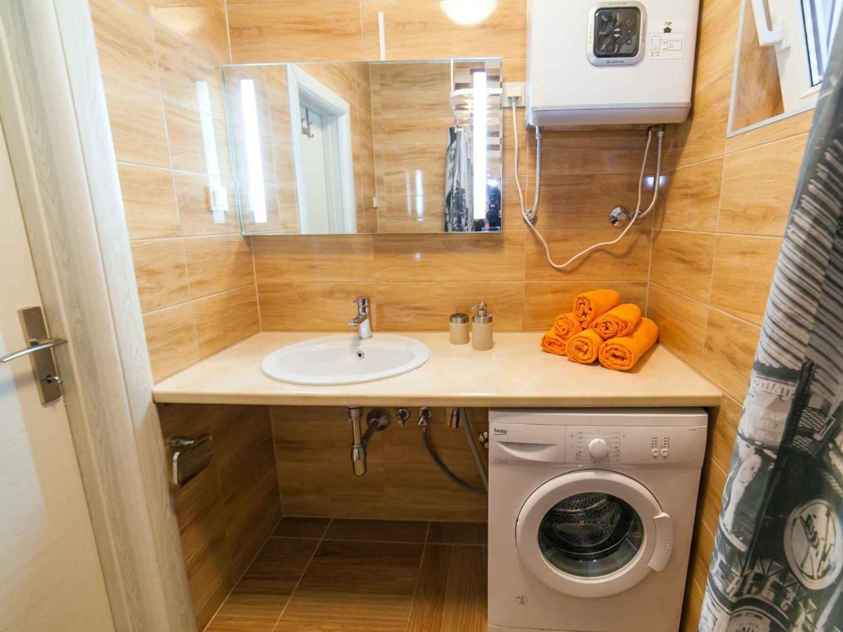 Maki Apartments - Plavi Horizonti Beach Тиват Екстериор снимка